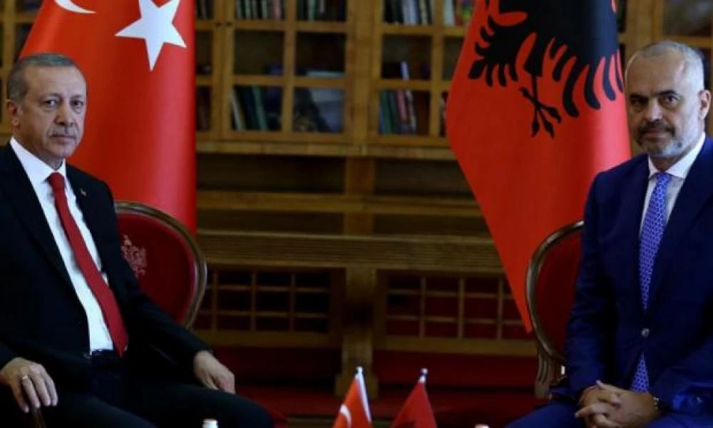 Αλβανός πρώην πρέσβης στον ΟΗΕ: “Ευτυχώς που ο Κεμάλ νίκησε τους Έλληνες και δεν πήραν την Β. Ήπειρο”